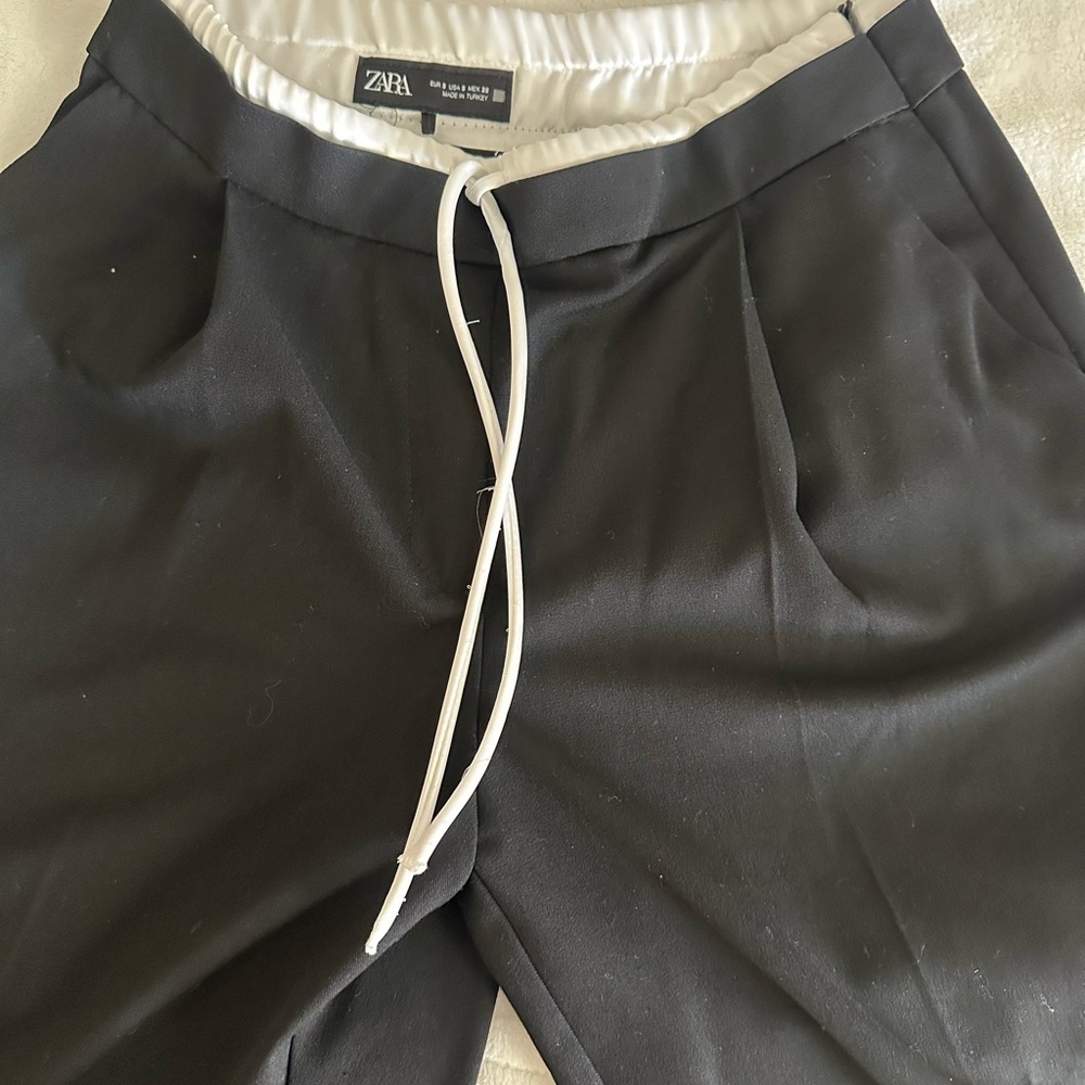 Zara Black and White Garment Label - Picture 3 of 8